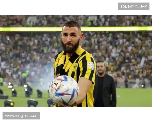 努涅斯与本泽马:终结效率及战术参与度对比分析